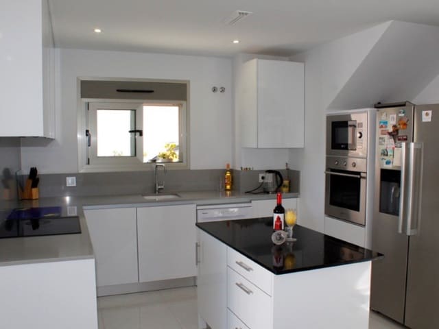 3 quarto Moradia para venda em San Miguel de Salinas com piscina - 429 000 € (Ref: 9396607)