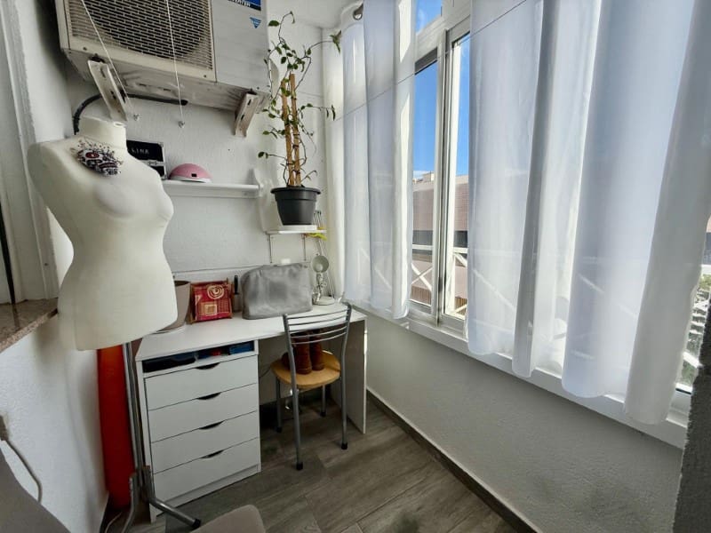 2 soverom Leilighet til salgs i Torrevieja med svømmebasseng - € 147 900 (Ref: 9396610)