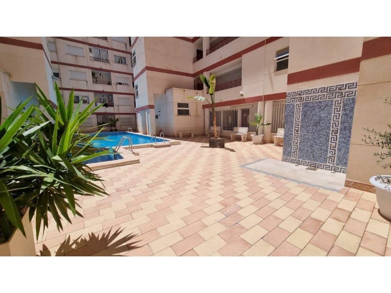 2 soverom Leilighet til salgs i Torrevieja med svømmebasseng - € 147 900 (Ref: 9396610)