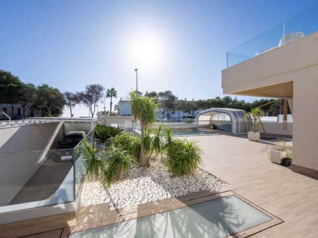 4 bedroom Villa for sale in Aguamarina, Orihuela with garage - € 1,950,000 (Ref: 9396614)