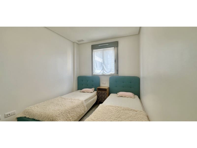 3 sovrum Lägenhet till salu i Orihuela Costa med garage - 320 000 € (Ref: 9398386)