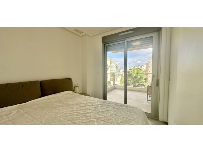 3 sovrum Lägenhet till salu i Orihuela Costa med garage - 320 000 € (Ref: 9398386)