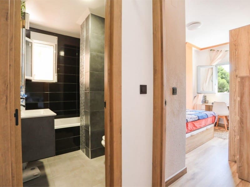 2 Zimmer Apartment zu verkaufen in Playa Flamenca - 167.260 € (Ref: 9398387)