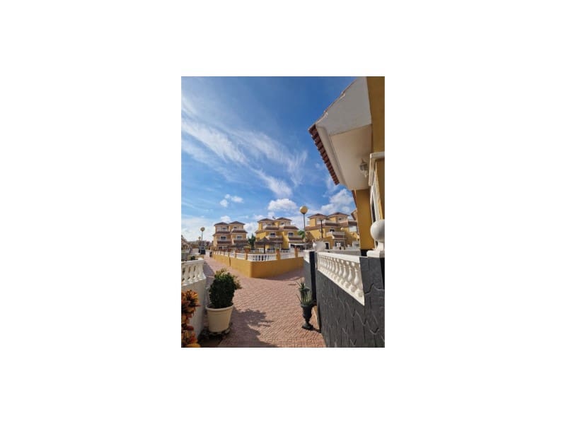 3 sypialnia Dom na sprzedaż w Orihuela Costa - 295 000 € (Ref: 9398390)