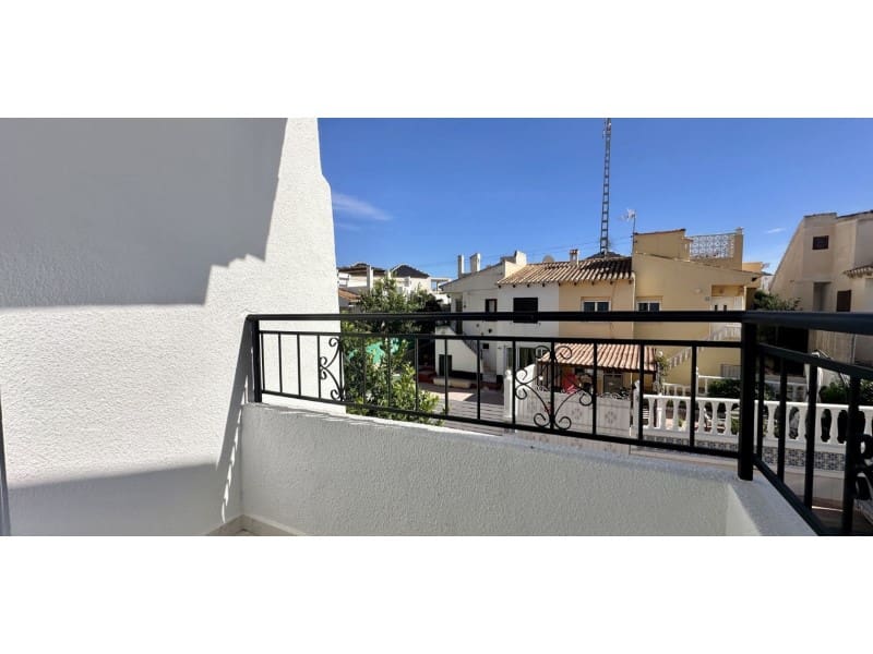 3 quarto Casa em Banda para venda em Torrevieja - 229 000 € (Ref: 9398393)