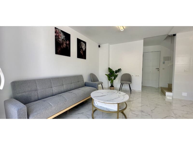 3 quarto Casa em Banda para venda em Torrevieja - 229 000 € (Ref: 9398393)