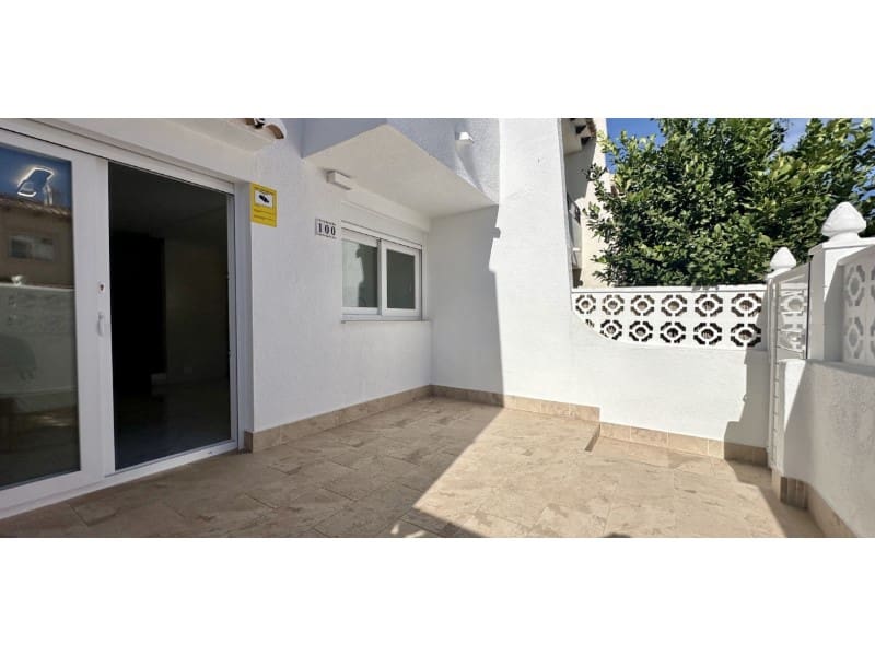 3 quarto Casa em Banda para venda em Torrevieja - 229 000 € (Ref: 9398393)
