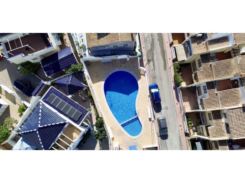3 quarto Casa em Banda para venda em Torrevieja - 229 000 € (Ref: 9398393)