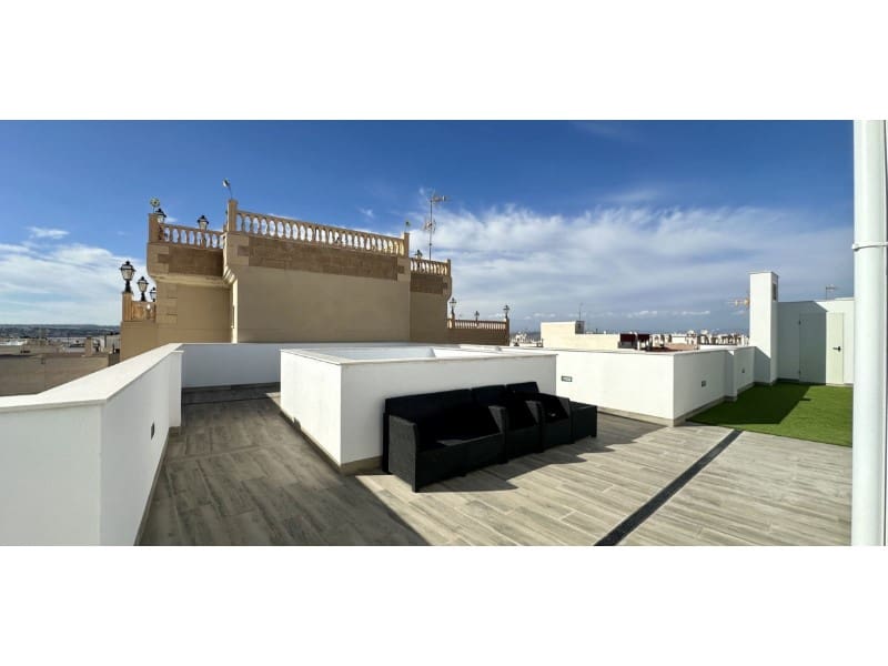 2 sovrum Lägenhet till salu i Torrevieja - 239 000 € (Ref: 9398394)