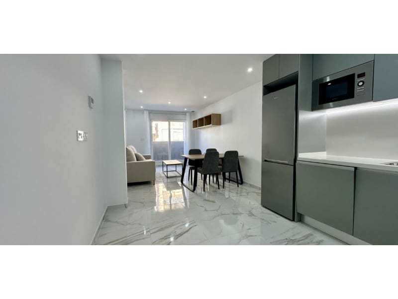 2 sovrum Lägenhet till salu i Torrevieja - 239 000 € (Ref: 9398394)