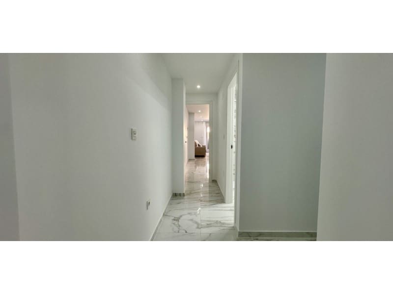 2 sovrum Lägenhet till salu i Torrevieja - 239 000 € (Ref: 9398394)