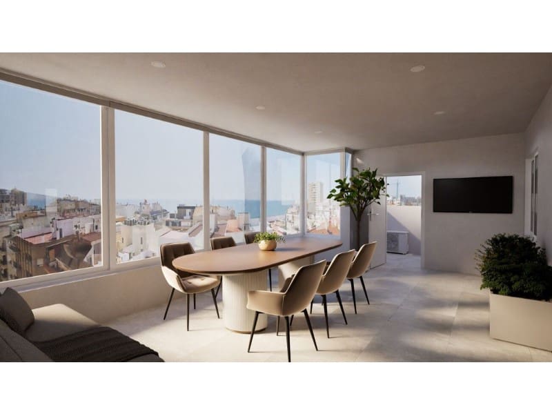 Ático de 2 habitaciones en Torrevieja en venta - 210.000 € (Ref: 9398401)