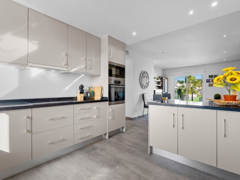 2 Zimmer Bungalow zu verkaufen in Torrevieja - 284.000 € (Ref: 9398402)