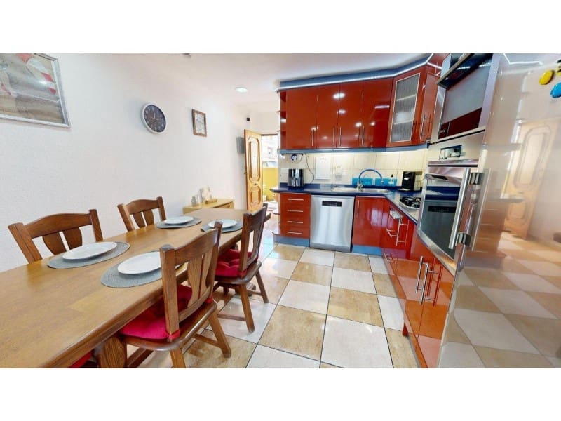 2 soveværelse Lejlighed til salg i Torrevieja - € 131.900 (Ref: 9400808)