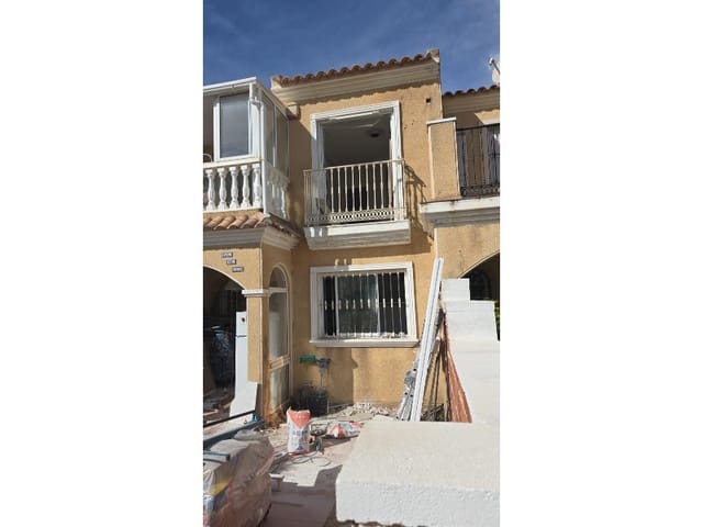 2 soverom Hus til salgs i Nueva Torrevieja - Aguas Nuevas, Torrevieja med svømmebasseng - € 199 600 (Ref: 9400809)