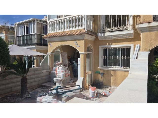 2 soverom Hus til salgs i Nueva Torrevieja - Aguas Nuevas, Torrevieja med svømmebasseng - € 199 600 (Ref: 9400809)