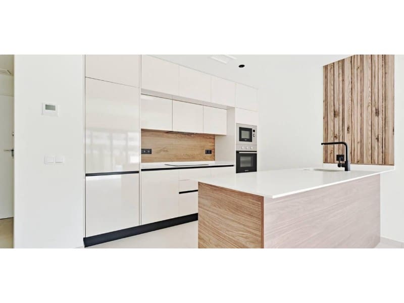 Apartamento de 2 habitaciones en Torrevieja en venta con garaje - 379.000 € (Ref: 9403727)