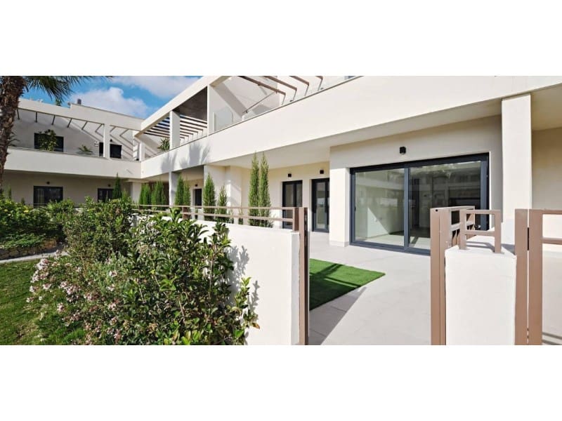 Apartamento de 2 habitaciones en Torrevieja en venta con garaje - 379.000 € (Ref: 9403727)
