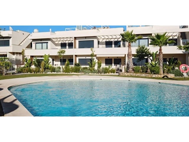 Apartamento de 2 habitaciones en La Veleta, Torrevieja en venta con garaje - 379.000 € (Ref: 9403727)