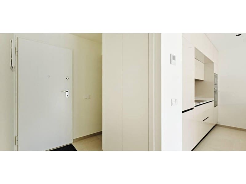 Apartamento de 2 habitaciones en Torrevieja en venta con garaje - 379.000 € (Ref: 9403727)