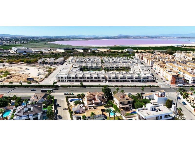 Apartamento de 2 habitaciones en Torrevieja en venta con garaje - 379.000 € (Ref: 9403727)