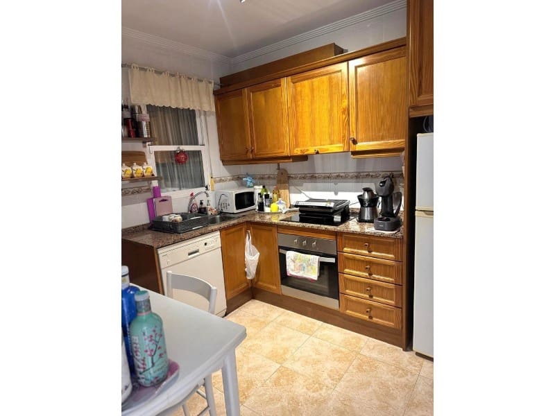 3 Zimmer Apartment zu verkaufen in Torrevieja - 165.000 € (Ref: 9403728)