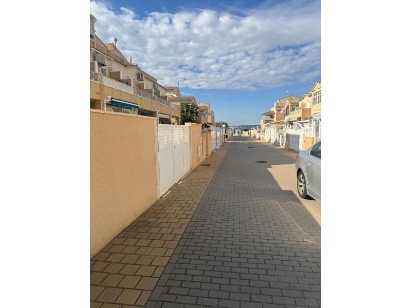 3 Zimmer Apartment zu verkaufen in Torrevieja - 165.000 € (Ref: 9403728)