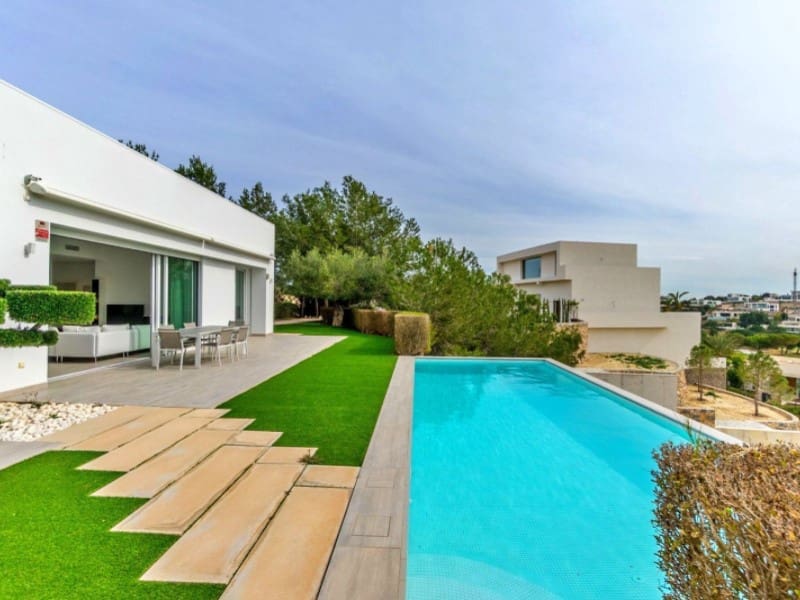 3 soverom Villa til salgs i Orihuela Costa med svømmebasseng garasje - € 945 000 (Ref: 9403731)