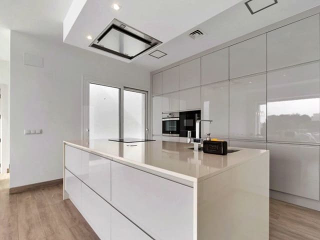 3 sovrum Villa till salu i Las Colinas Golf, Orihuela med pool garage - 990 000 € (Ref: 9403731)