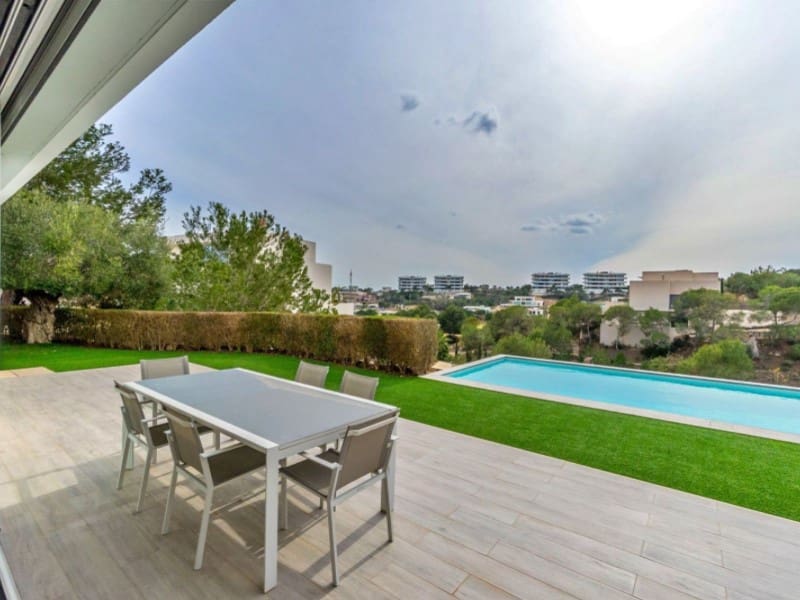 3 soverom Villa til salgs i Orihuela Costa med svømmebasseng garasje - € 945 000 (Ref: 9403731)