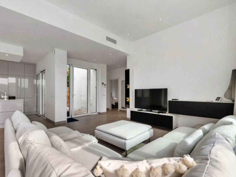 3 soverom Villa til salgs i Orihuela Costa med svømmebasseng garasje - € 945 000 (Ref: 9403731)