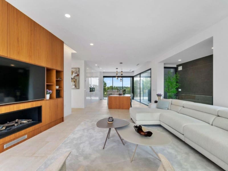 3 sypialnia Willa na sprzedaż w Orihuela Costa z basenem garażem - 1 195 000 € (Ref: 9403732)