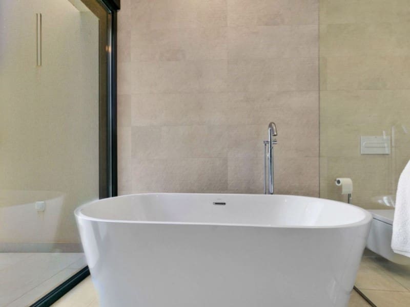 3 sypialnia Willa na sprzedaż w Orihuela Costa z basenem garażem - 1 195 000 € (Ref: 9403732)