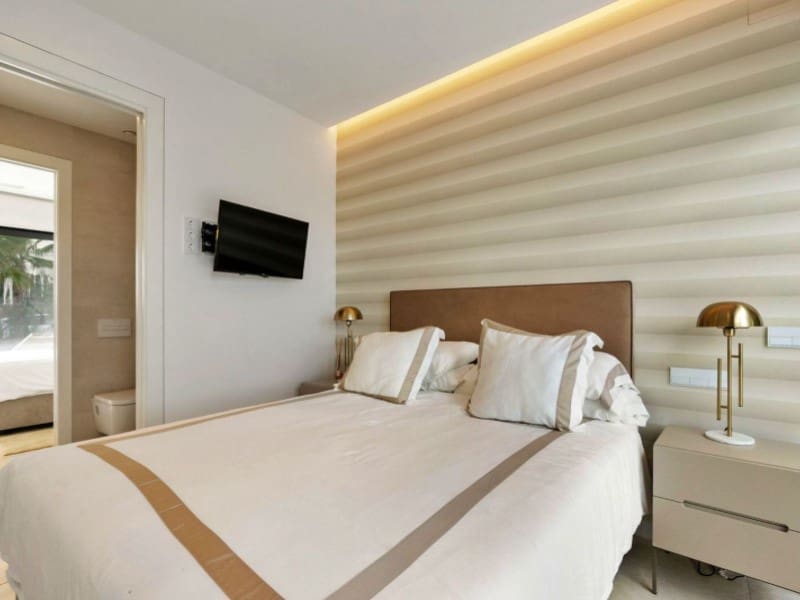 3 sypialnia Willa na sprzedaż w Orihuela Costa z basenem garażem - 1 195 000 € (Ref: 9403732)