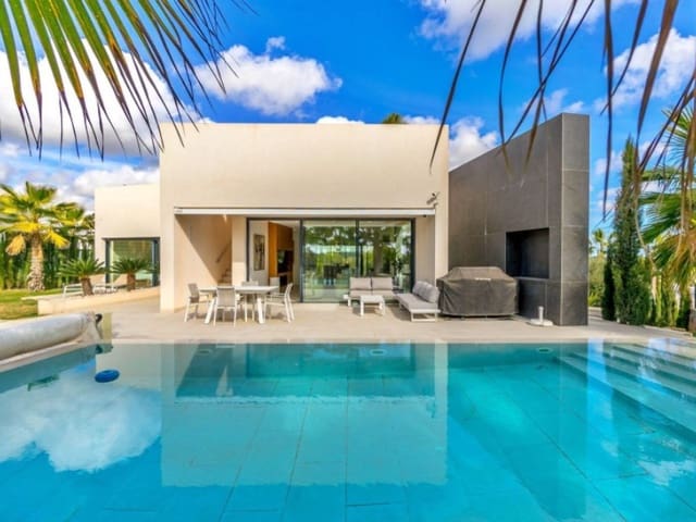 3 sypialnia Willa na sprzedaż w Las Colinas Golf, Orihuela z basenem garażem - 1 195 000 € (Ref: 9403732)