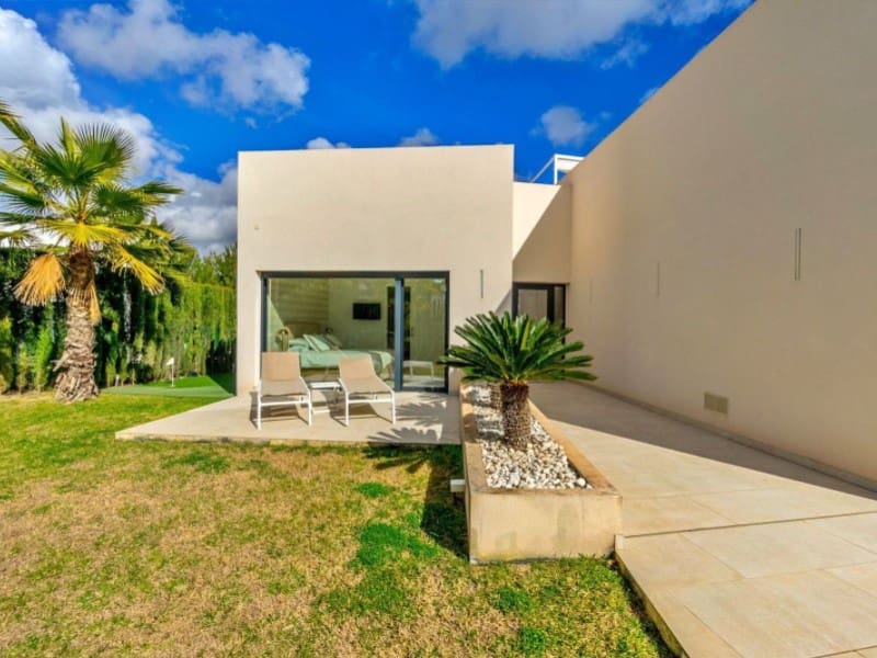 3 sypialnia Willa na sprzedaż w Orihuela Costa z basenem garażem - 1 195 000 € (Ref: 9403732)