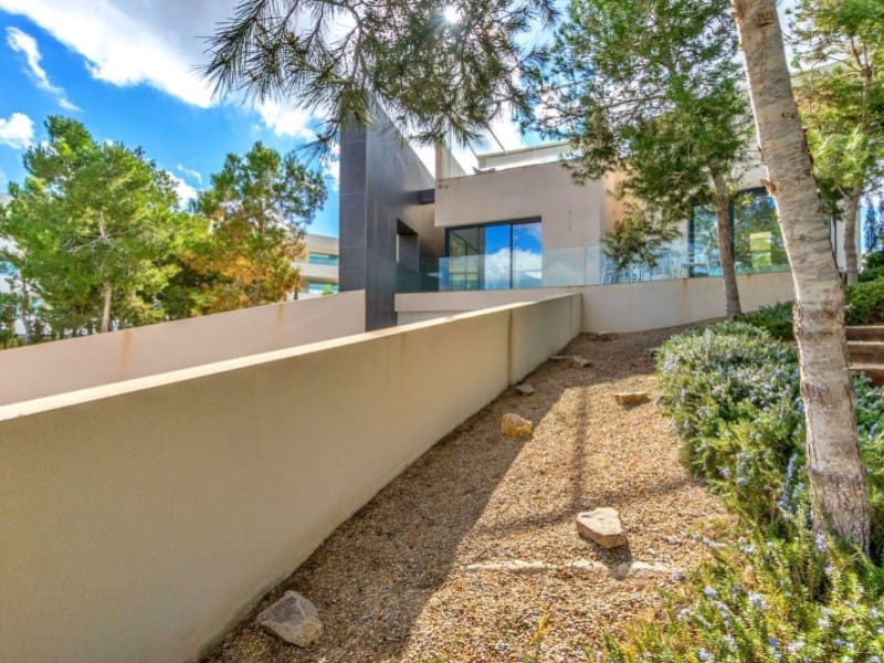 3 sypialnia Willa na sprzedaż w Orihuela Costa z basenem garażem - 1 195 000 € (Ref: 9403732)