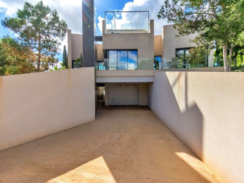 3 sypialnia Willa na sprzedaż w Orihuela Costa z basenem garażem - 1 195 000 € (Ref: 9403732)