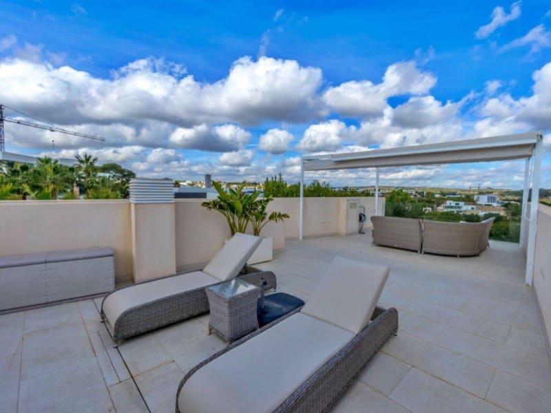 3 sypialnia Willa na sprzedaż w Orihuela Costa z basenem garażem - 1 195 000 € (Ref: 9403732)