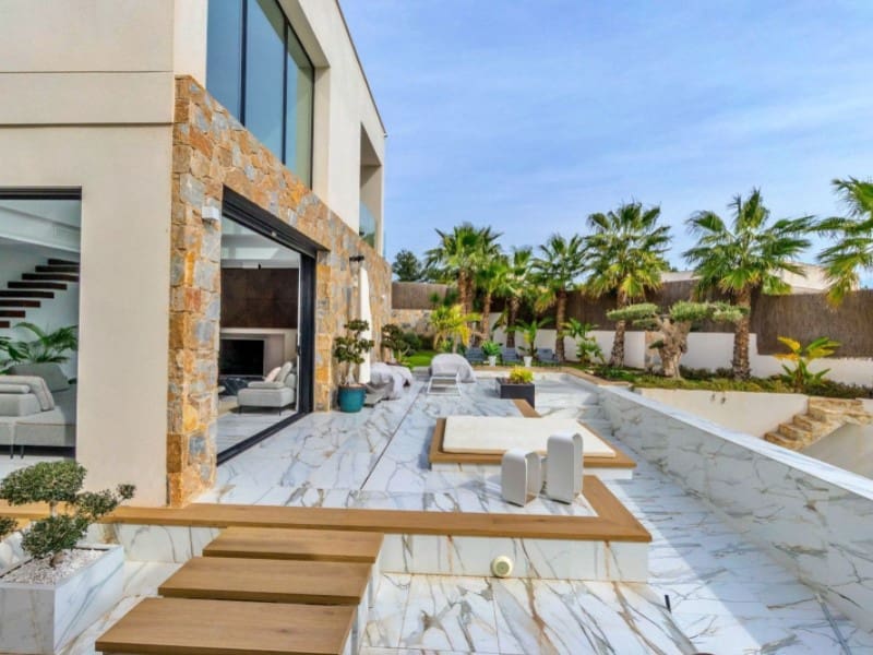 4 quarto Moradia para venda em Orihuela Costa com piscina garagem - 2 880 000 € (Ref: 9403734)