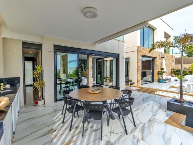 4 quarto Moradia para venda em Orihuela Costa com piscina garagem - 2 880 000 € (Ref: 9403734)