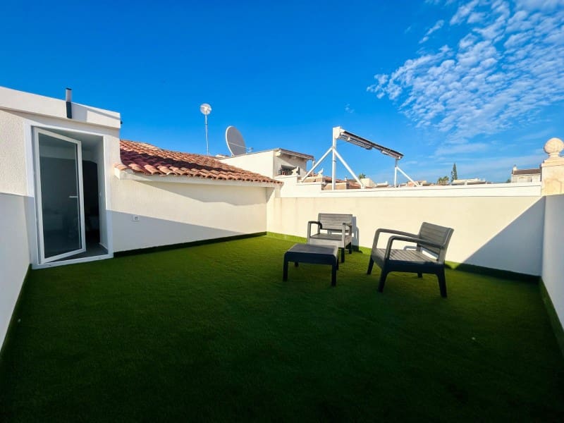 2 makuuhuone Omakotitalo myytävänä paikassa El Chaparral - 149 900 € (Ref: 9403739)