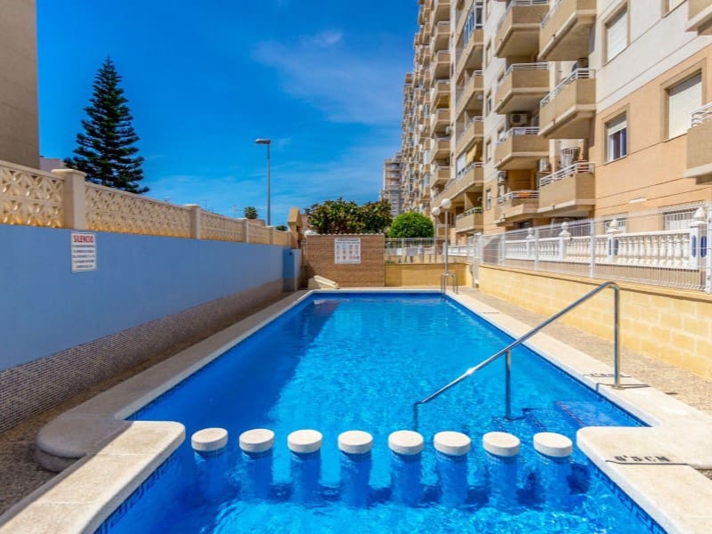 2 sypialnia Apartament na sprzedaż w Torrevieja - 129 900 € (Ref: 9403742)
