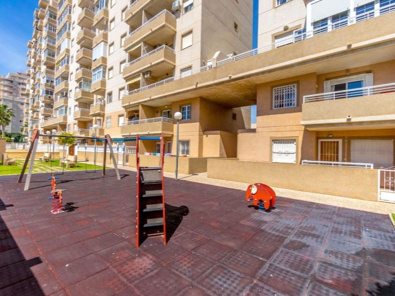 2 sypialnia Apartament na sprzedaż w Torrevieja - 129 900 € (Ref: 9403742)