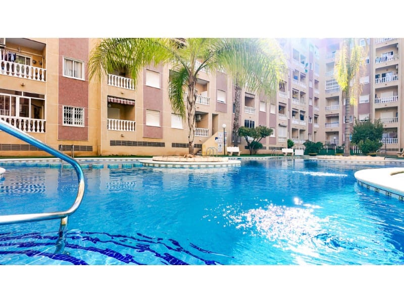 2 quarto Apartamento para venda em Torrevieja - 187 800 € (Ref: 9406567)