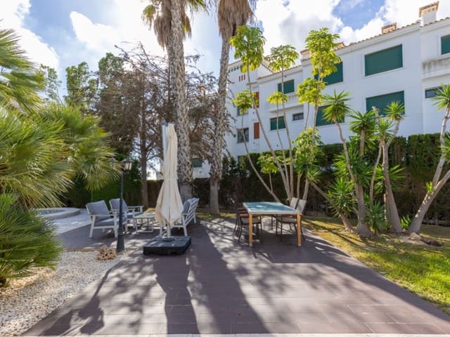 5 chambre Villa/Maison à vendre à Las Filipinas avec piscine garage - 670 000 € (Ref: 9406568)