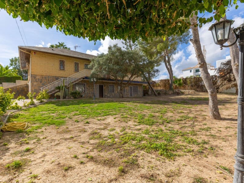 5 chambre Villa/Maison à vendre à Orihuela Costa avec piscine garage - 670 000 € (Ref: 9406568)