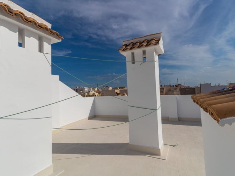 Ático de 3 habitaciones en Torrevieja en venta - 395.000 € (Ref: 9409274)