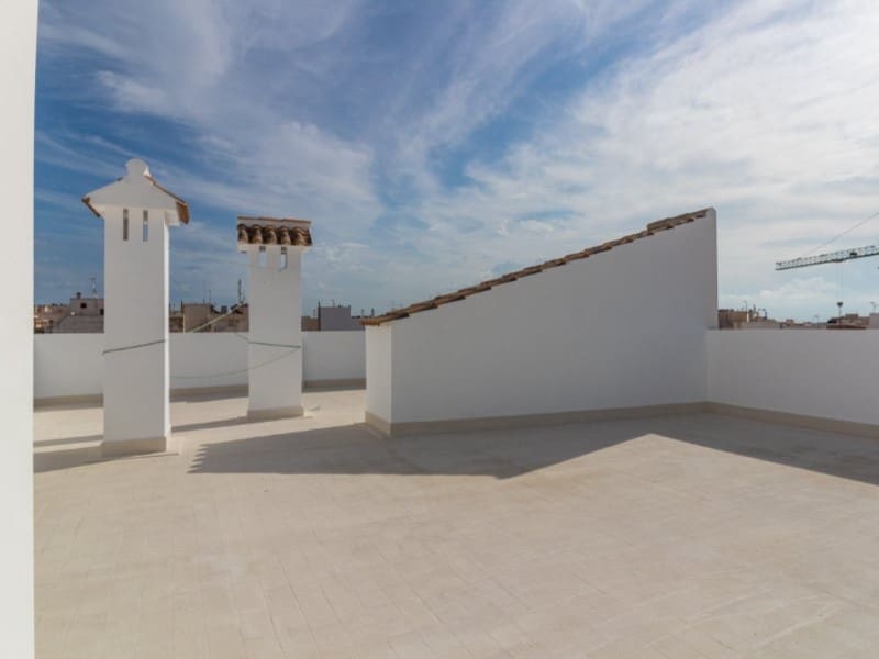 Ático de 3 habitaciones en Torrevieja en venta - 395.000 € (Ref: 9409274)