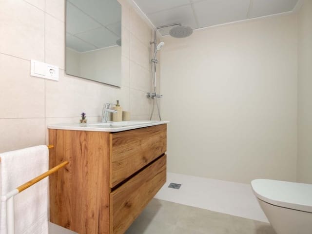 2 Zimmer Bungalow zu verkaufen in Cox mit Pool - 229.000 € (Ref: 9411262)